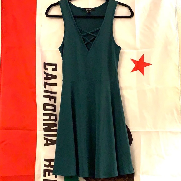 Dresses & Skirts - Dark Green Skater Style Dress